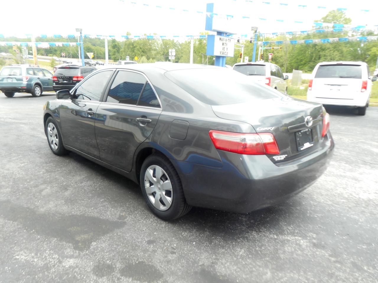 Toyota Camry 4dr Sdn I4 Man LE (Natl) 2008