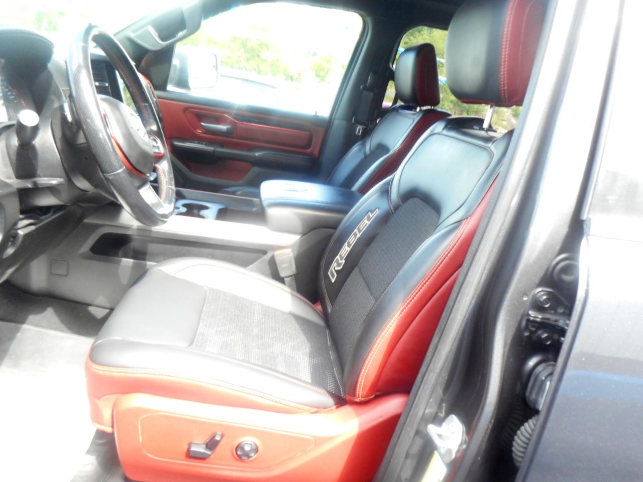 RAM 1500 Rebel 4x4 Crew Cab 5'7" Box 2019