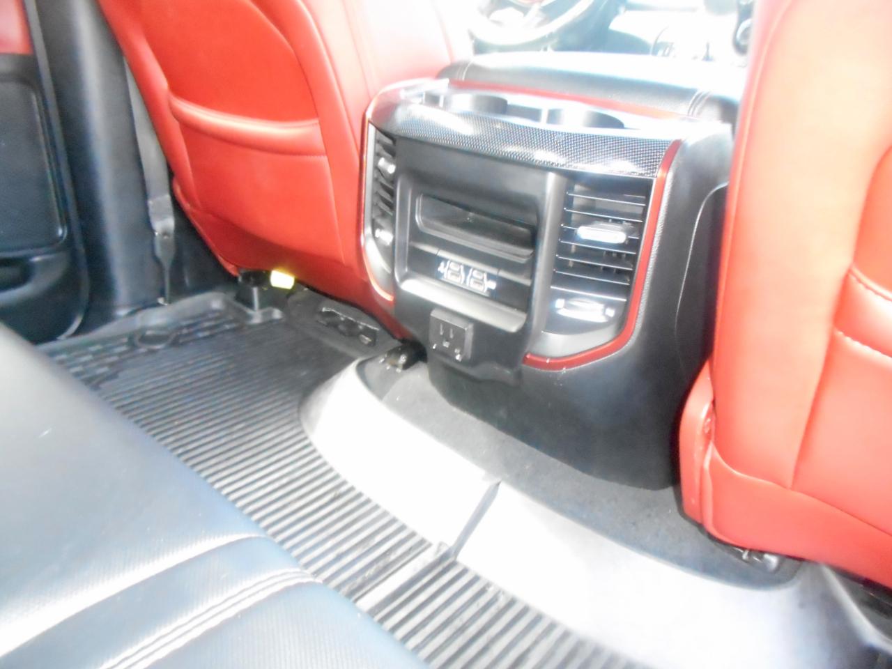 RAM 1500 Rebel 4x4 Crew Cab 5'7" Box 2019