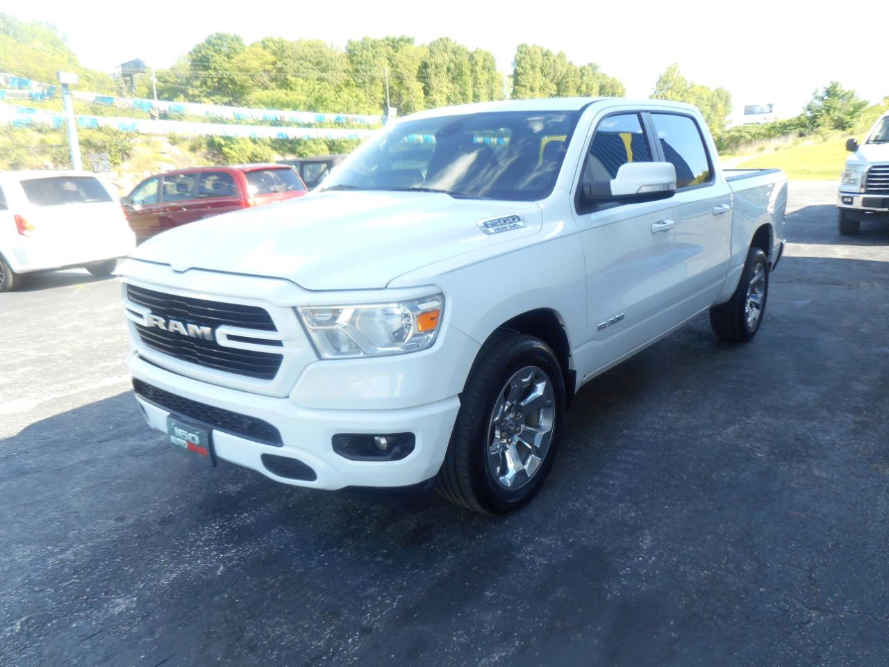 RAM 1500 Big Horn 4x4 Crew Cab 5'7" Box 2020