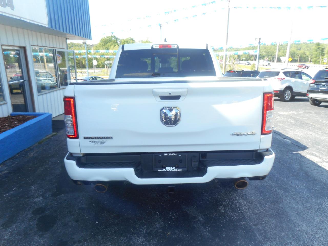 RAM 1500 Big Horn 4x4 Crew Cab 5'7" Box 2020