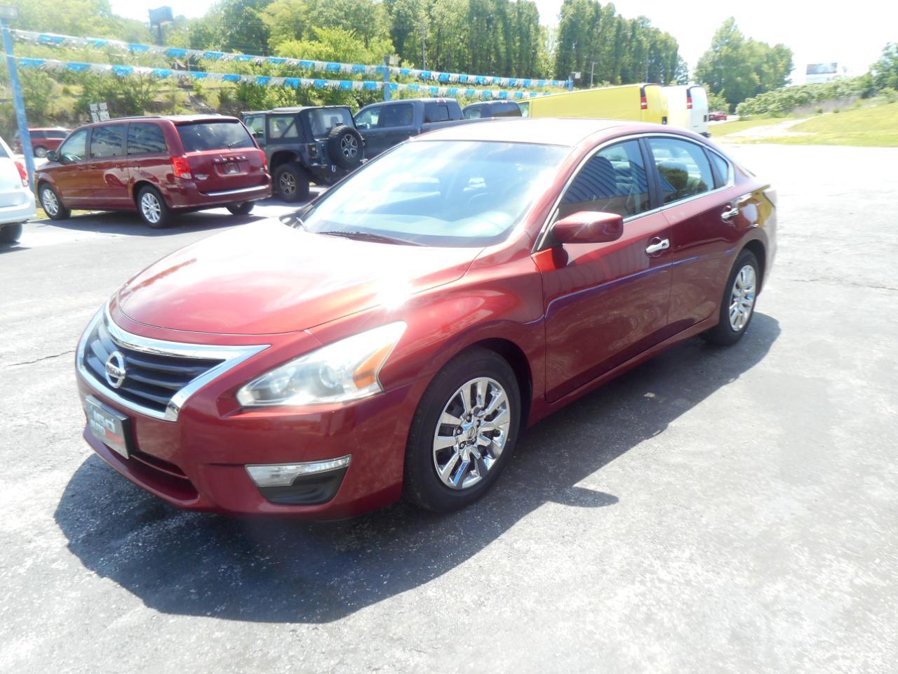 Nissan Altima 4dr Sdn I4 2.5 S 2014