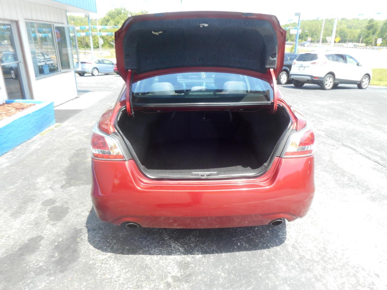 Nissan Altima 4dr Sdn I4 2.5 S 2014