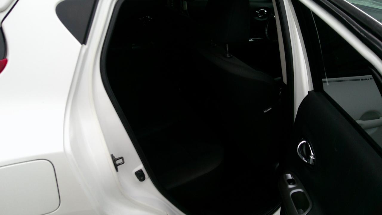 Nissan Juke 5dr Wgn CVT SV FWD 2013