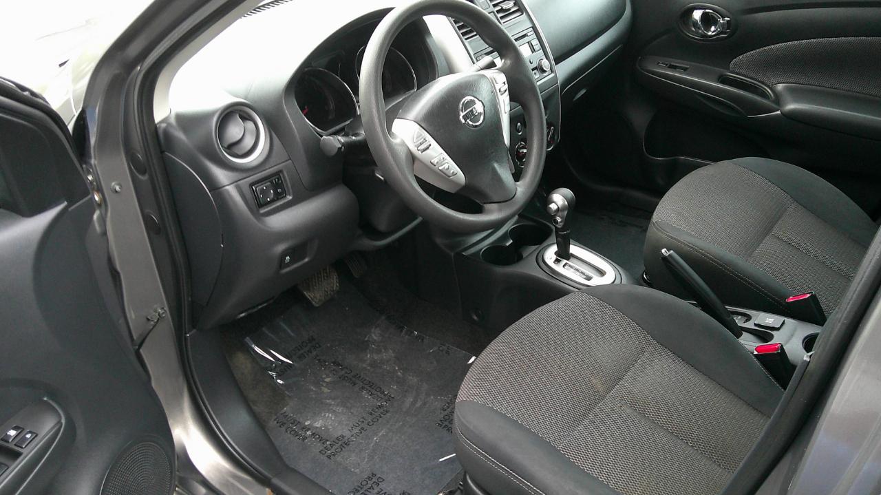 Nissan Versa 4dr Sdn CVT 1.6 SV 2015