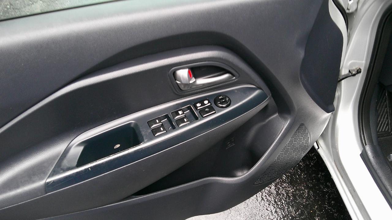Kia Rio 4dr Sdn Auto LX 2014