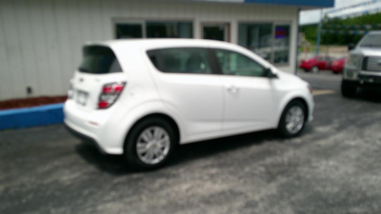 Chevrolet Sonic 5dr HB LT w/1FL 2020