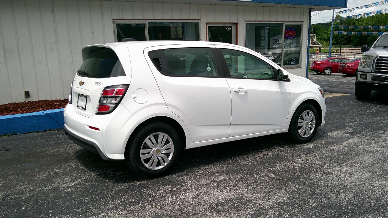 Chevrolet Sonic 5dr HB LT w/1FL 2020