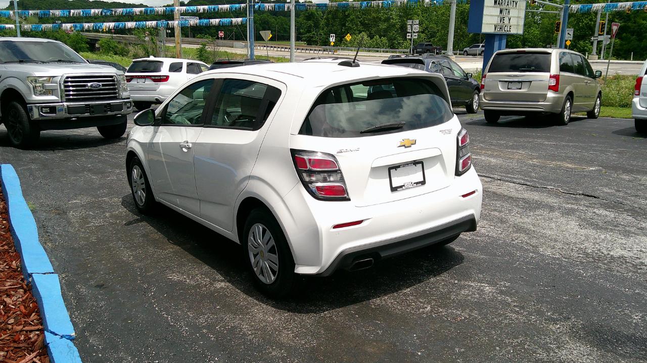 Chevrolet Sonic 5dr HB LT w/1FL 2020