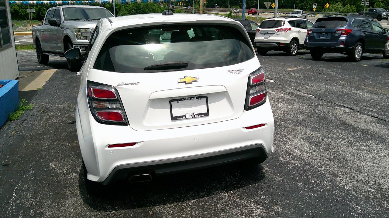 Chevrolet Sonic 5dr HB LT w/1FL 2020