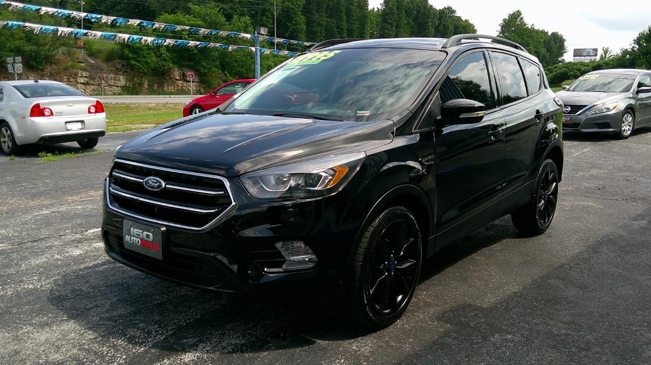 Ford Escape Titanium 4WD 2017