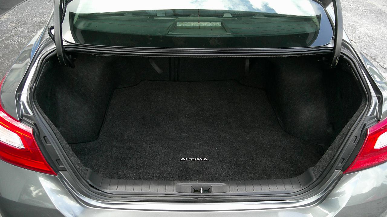 Nissan Altima 4dr Sdn I4 2.5 S 2016