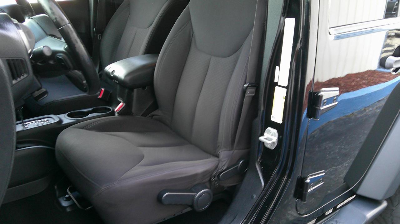 Jeep Wrangler Unlimited 4WD 4dr Sport 2013