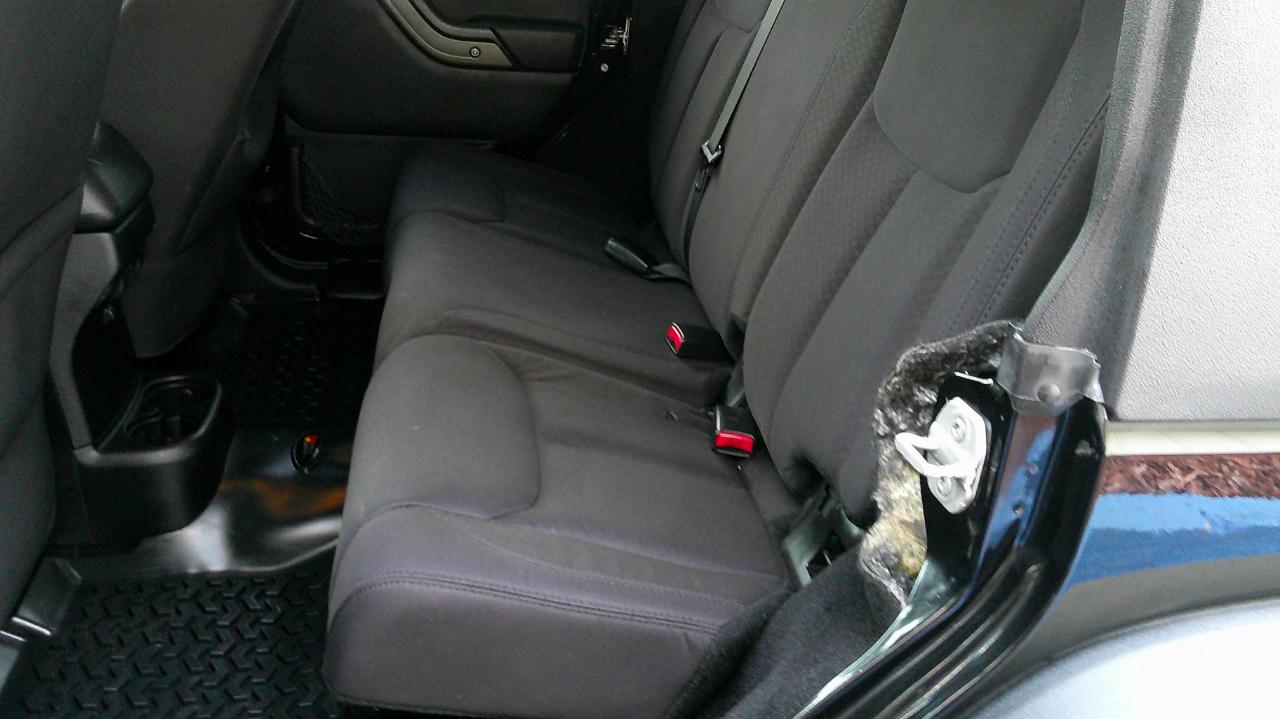 Jeep Wrangler Unlimited 4WD 4dr Sport 2013