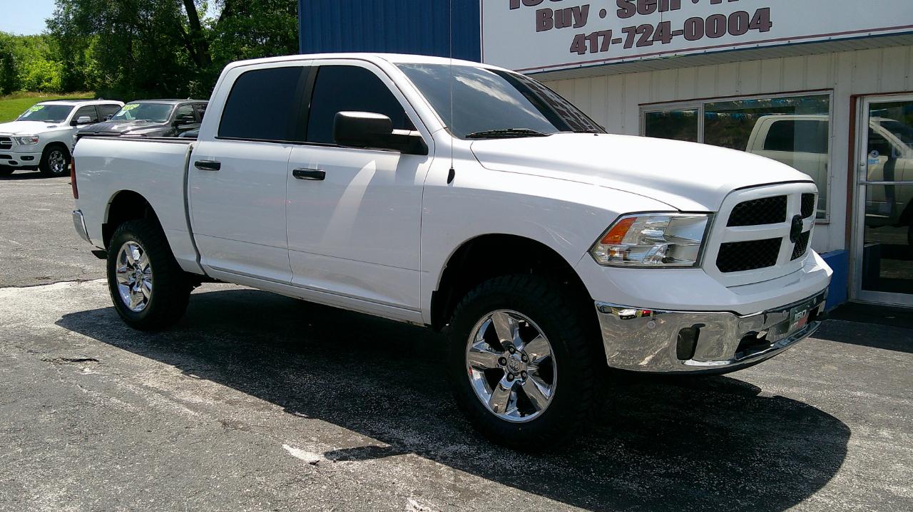 RAM 1500 4WD Crew Cab 140.5" Big Horn 2016