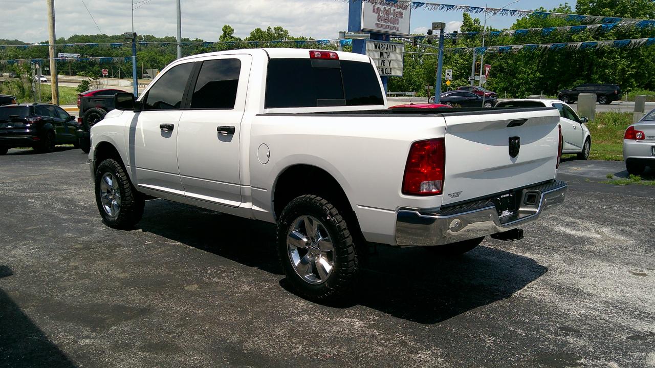 RAM 1500 4WD Crew Cab 140.5" Big Horn 2016