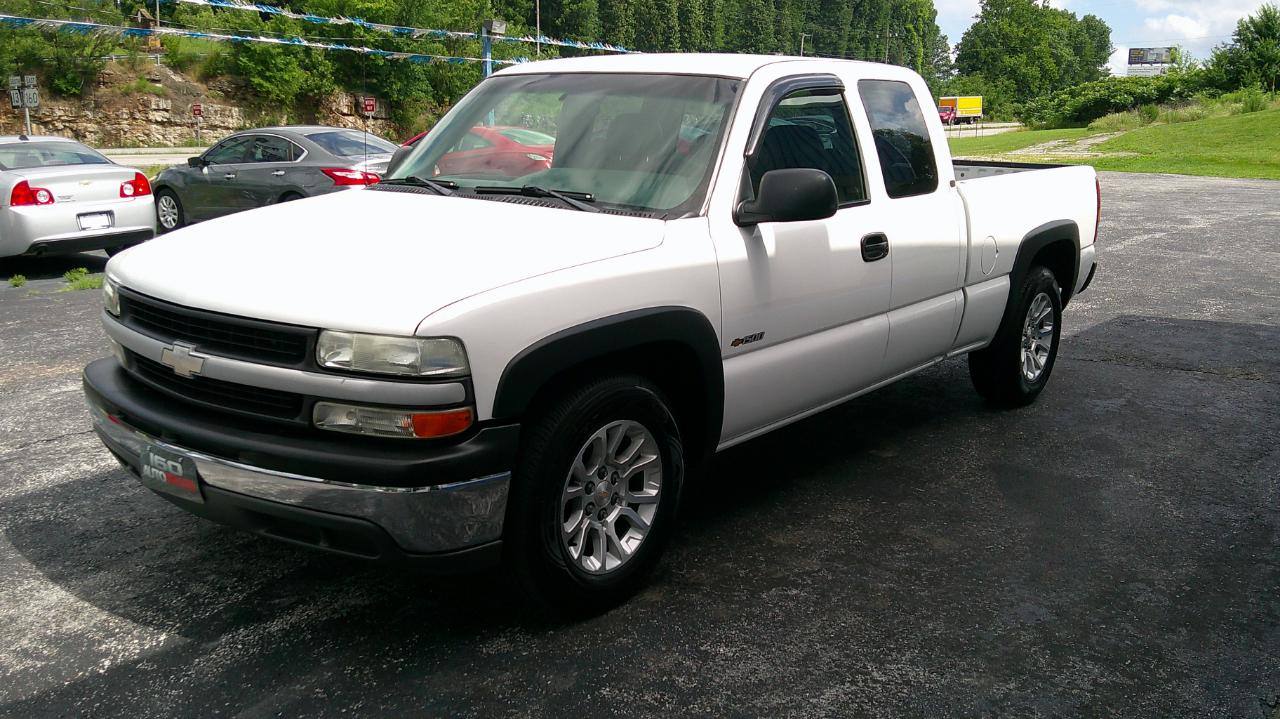 Chevrolet Silverado 1500 Ext Cab 143.5" WB 2002