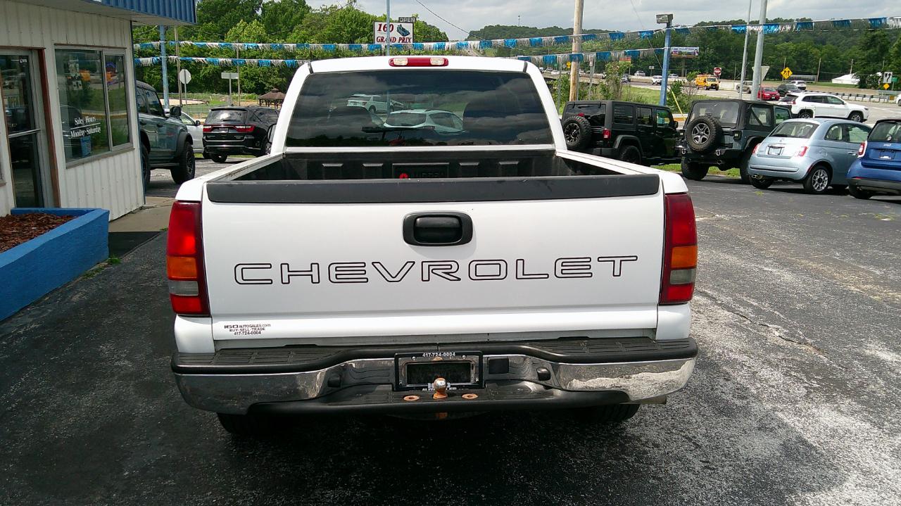 Chevrolet Silverado 1500 Ext Cab 143.5" WB 2002