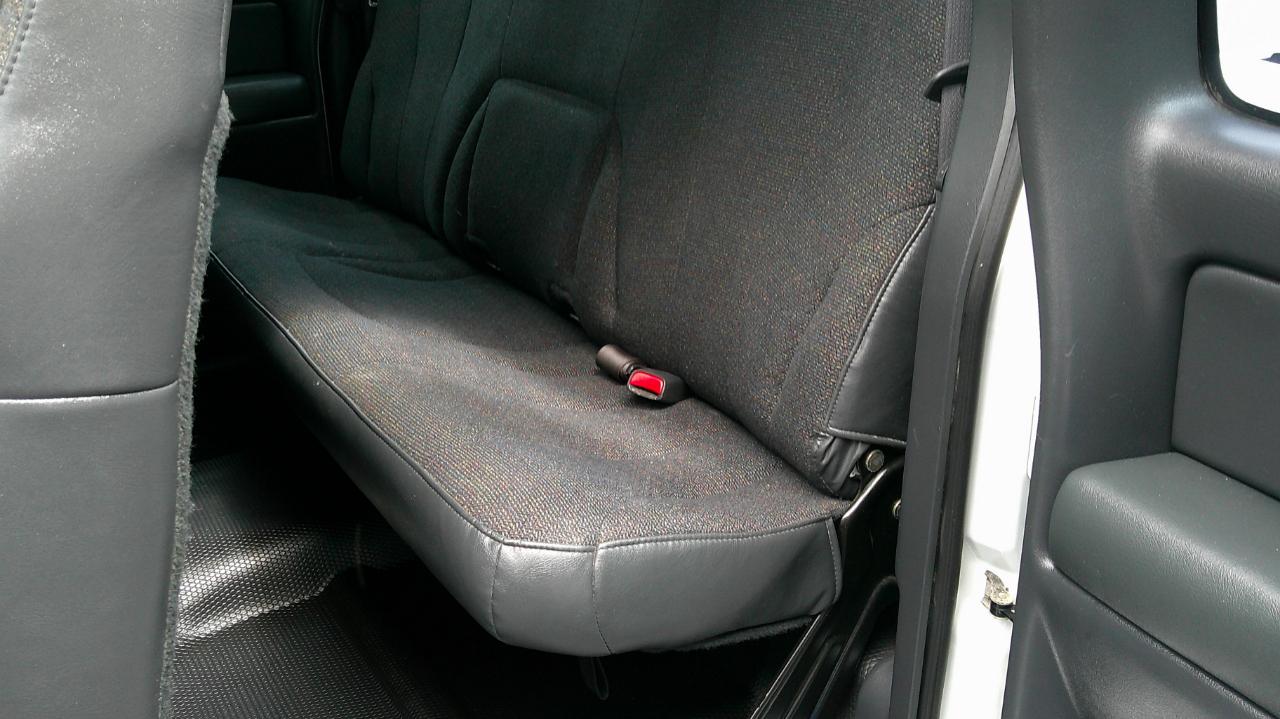 Chevrolet Silverado 1500 Ext Cab 143.5" WB 2002