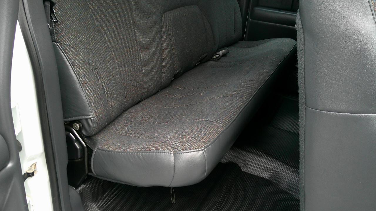 Chevrolet Silverado 1500 Ext Cab 143.5" WB 2002
