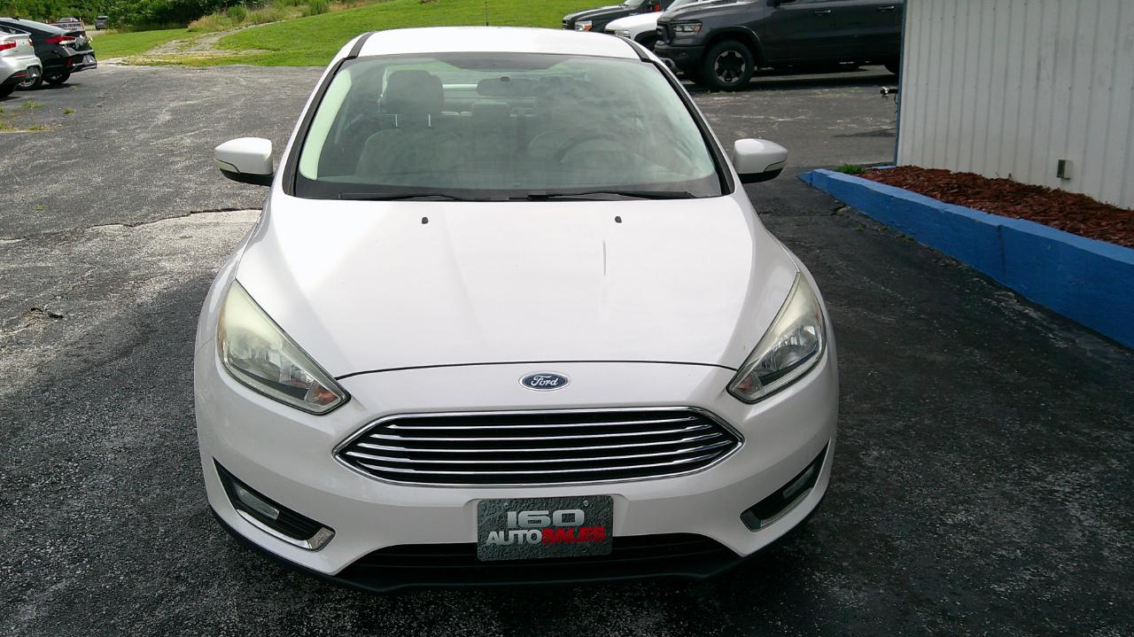 Ford Focus 4dr Sdn Titanium 2015