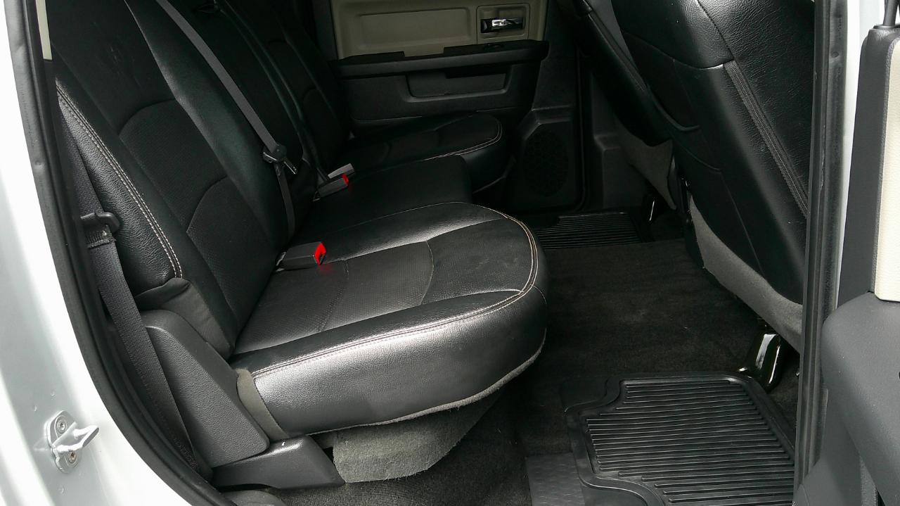 RAM 1500 2WD Crew Cab 140.5" Lone Star 2012