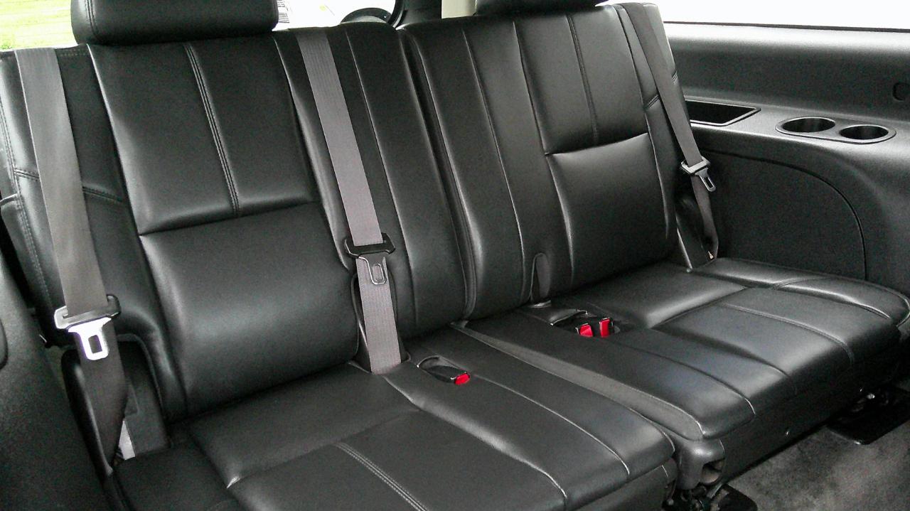 Chevrolet Suburban 4WD 4dr 1500 LT 2013