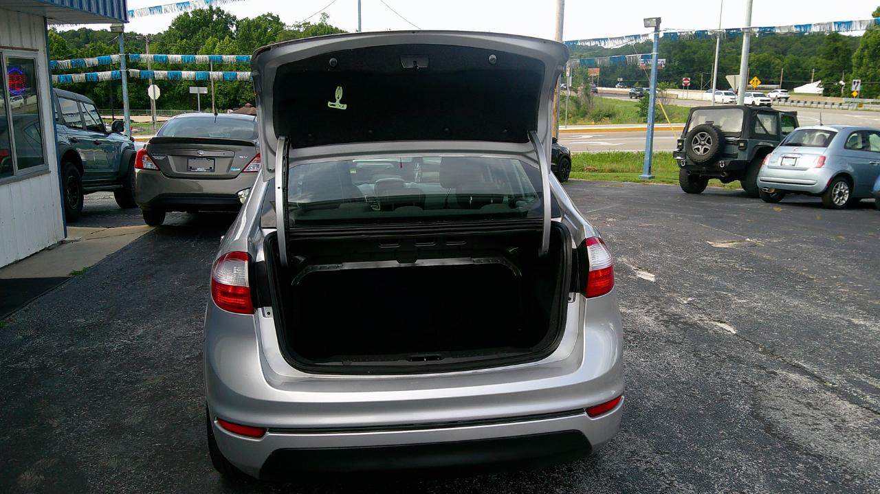 Hyundai Elantra 4dr Sdn Auto GLS (Alabama Plant) 2012