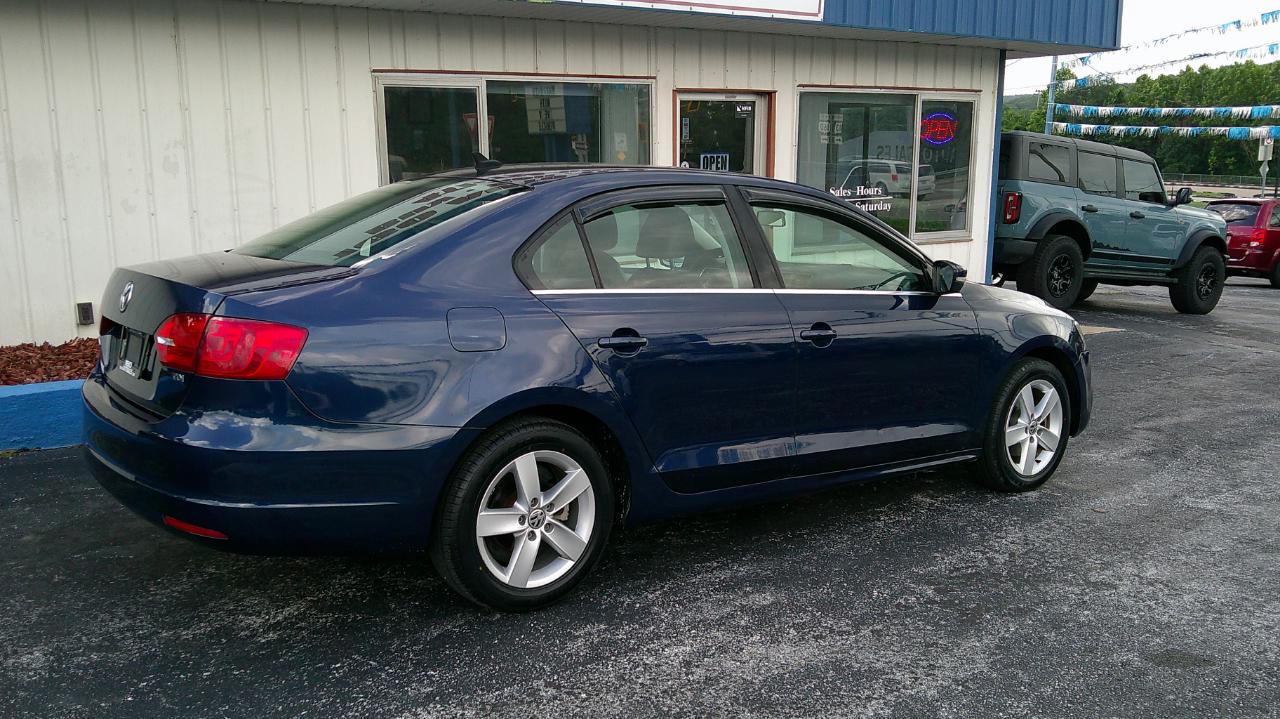 Volkswagen Jetta Sedan 4dr DSG TDI 2014
