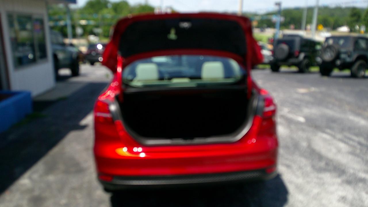 Ford Focus SE Sedan 2018