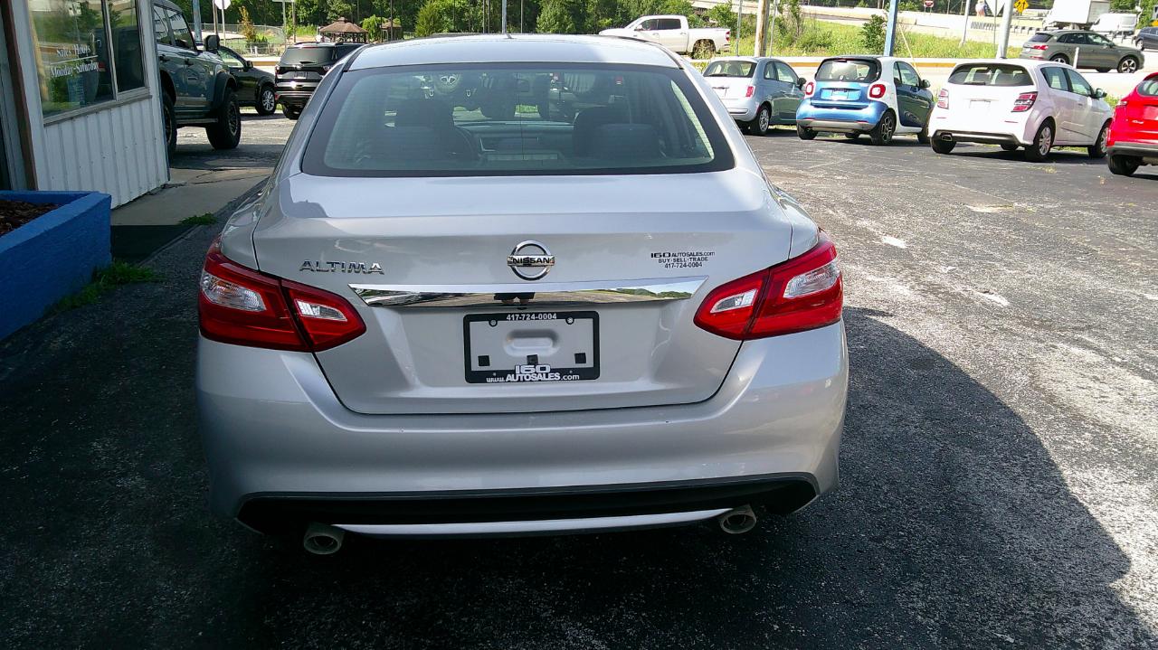 Nissan Altima 4dr Sdn I4 2.5 S 2016