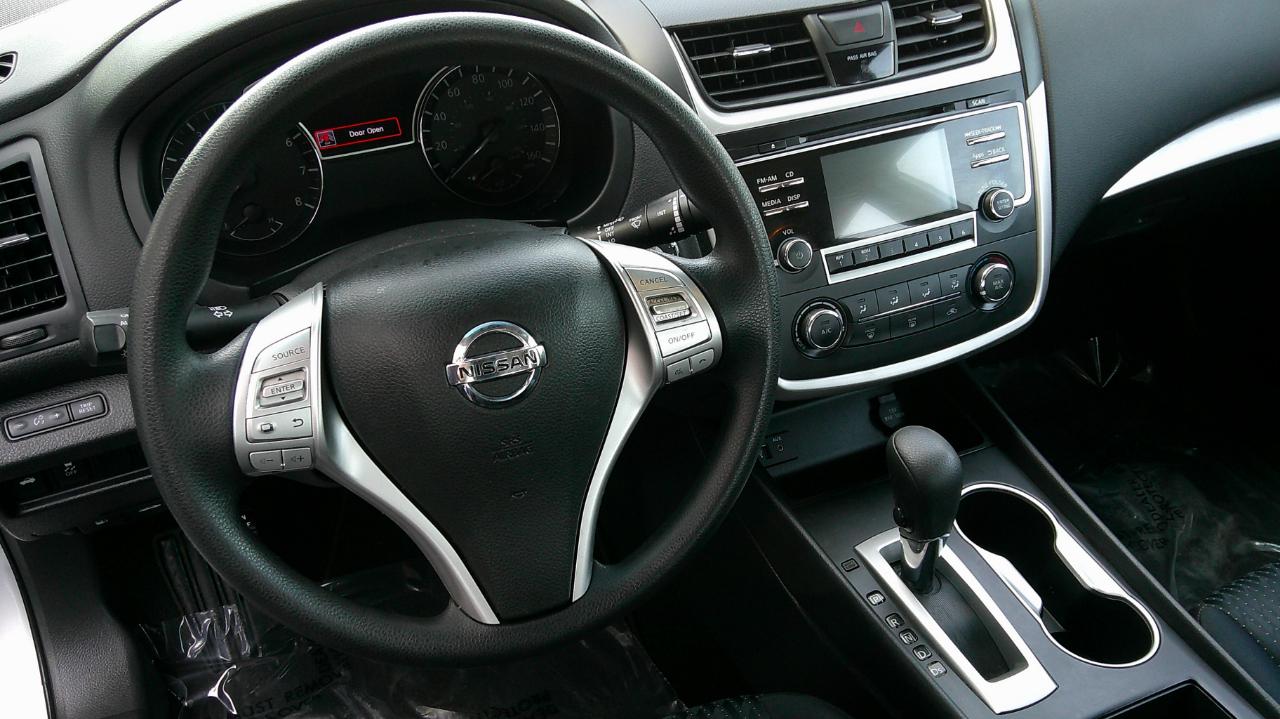 Nissan Altima 4dr Sdn I4 2.5 S 2016