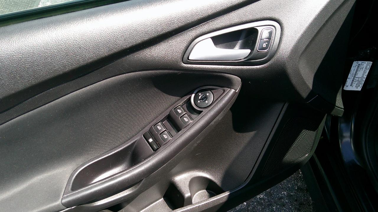 Ford Focus 5dr HB SE 2015