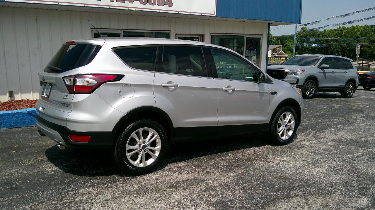 Ford Escape SE FWD 2017