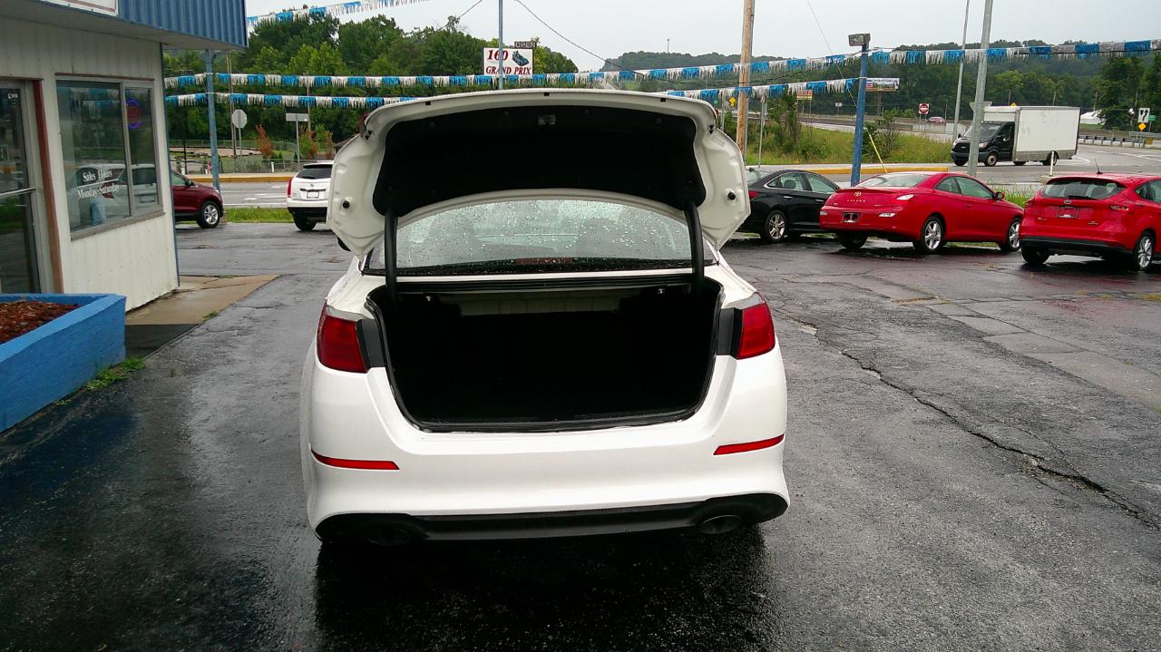 Kia Optima 4dr Sdn LX 2015