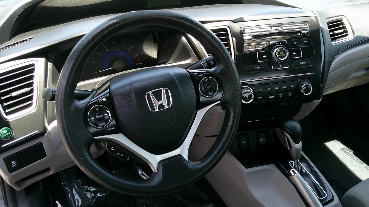 Honda Civic Sdn 4dr Auto LX 2013