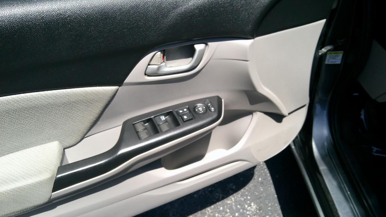 Honda Civic Sdn 4dr Auto LX 2013
