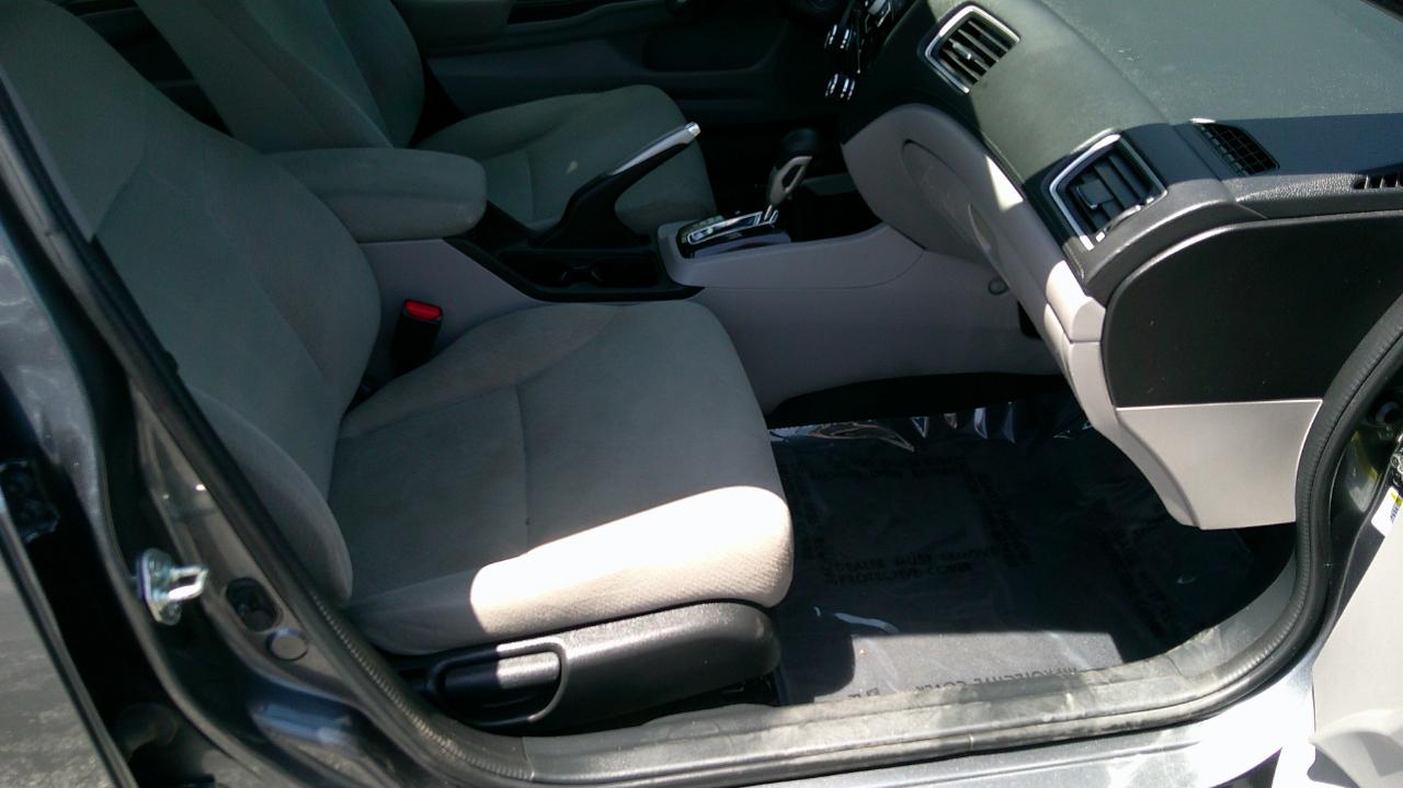 Honda Civic Sdn 4dr Auto LX 2013