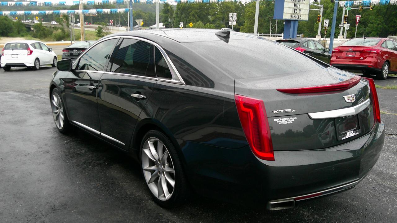Cadillac XTS 4dr Sdn Premium Collection AWD 2016