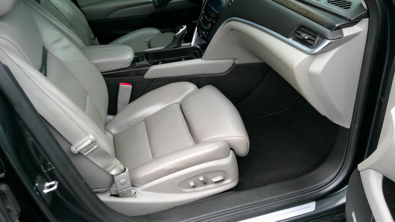Cadillac XTS 4dr Sdn Premium Collection AWD 2016