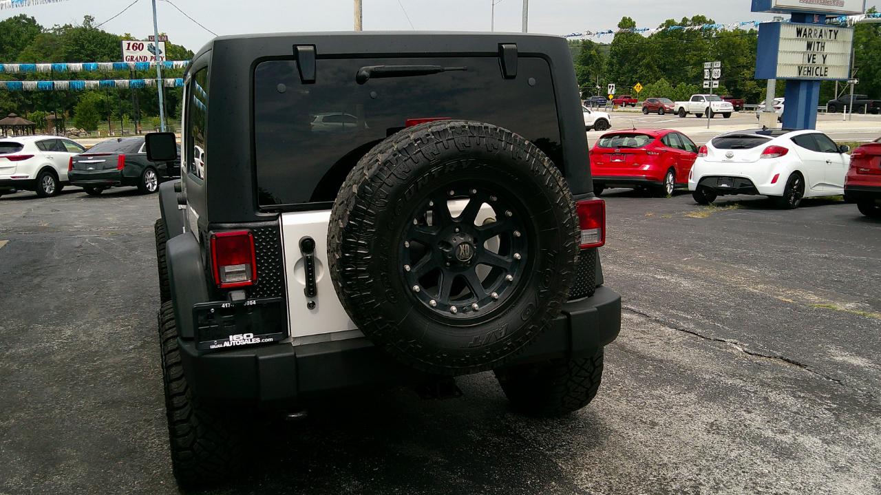 Jeep Wrangler Unlimited 4WD 4dr Sport 2012