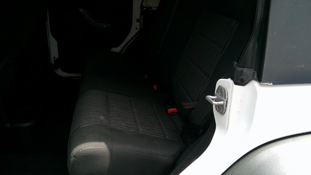 Jeep Wrangler Unlimited 4WD 4dr Sport 2012