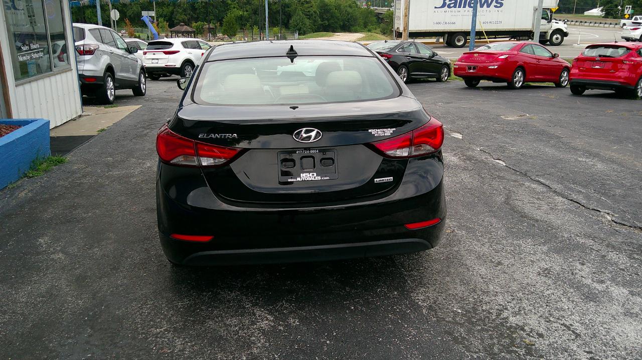Hyundai Elantra  2014