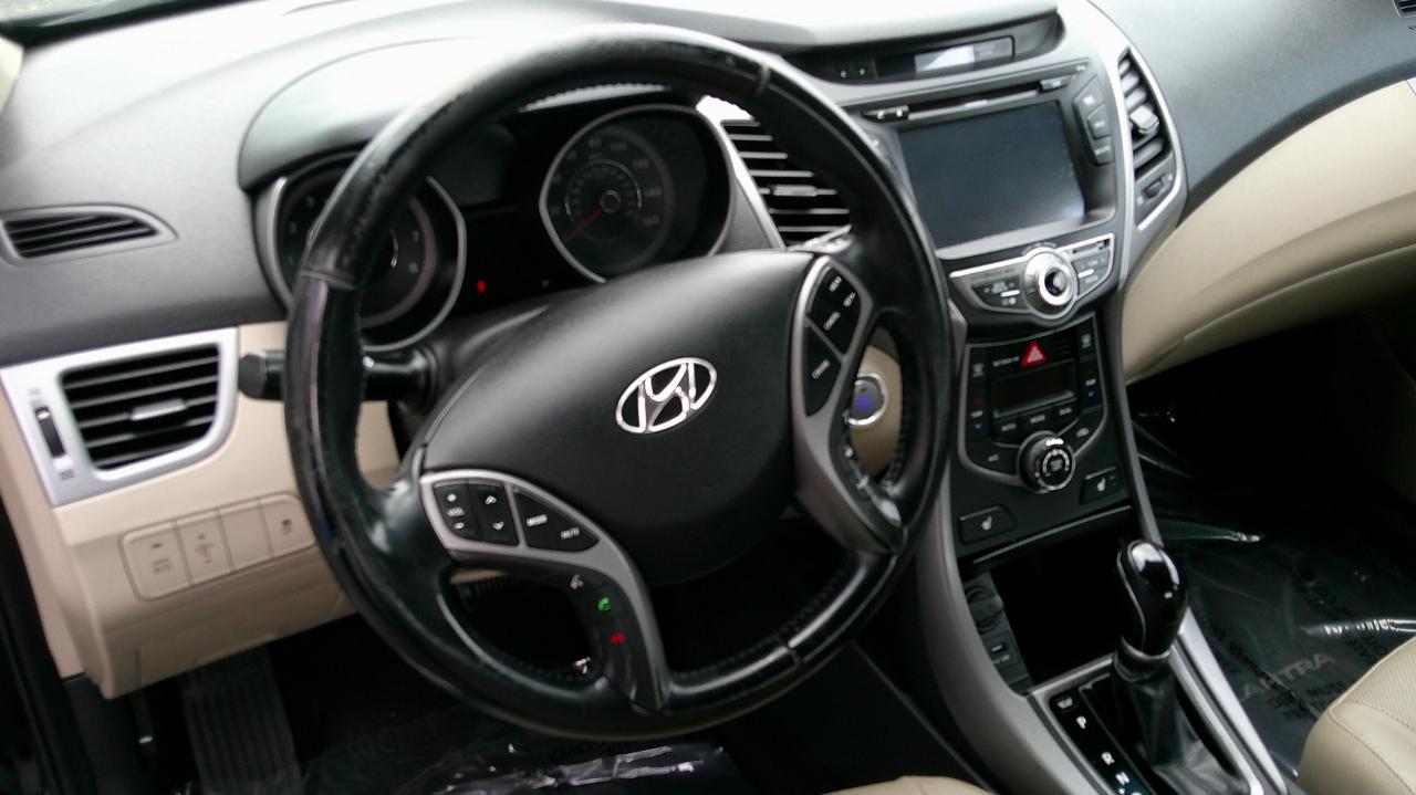 Hyundai Elantra  2014