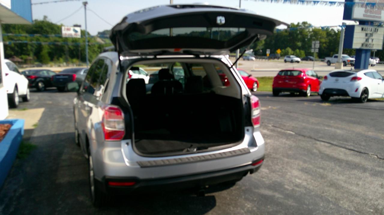 Subaru Forester 4dr CVT 2.5i Premium PZEV 2015