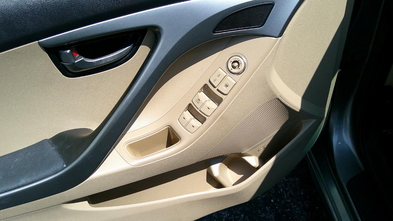 Hyundai Elantra 4dr Sdn Auto GLS 2013