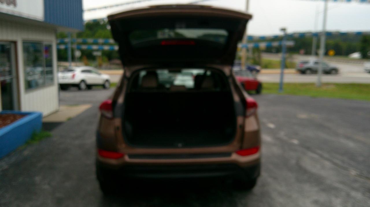 Hyundai Tucson AWD 4dr SE w/Beige Int 2016