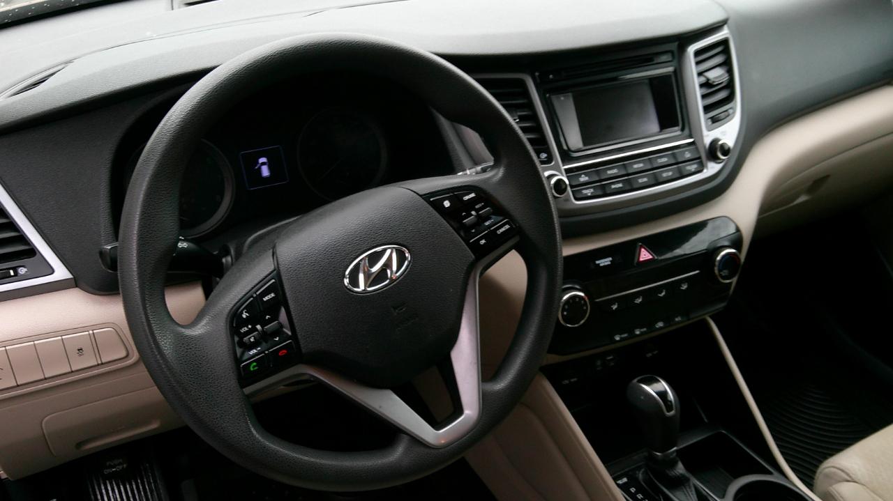 Hyundai Tucson AWD 4dr SE w/Beige Int 2016
