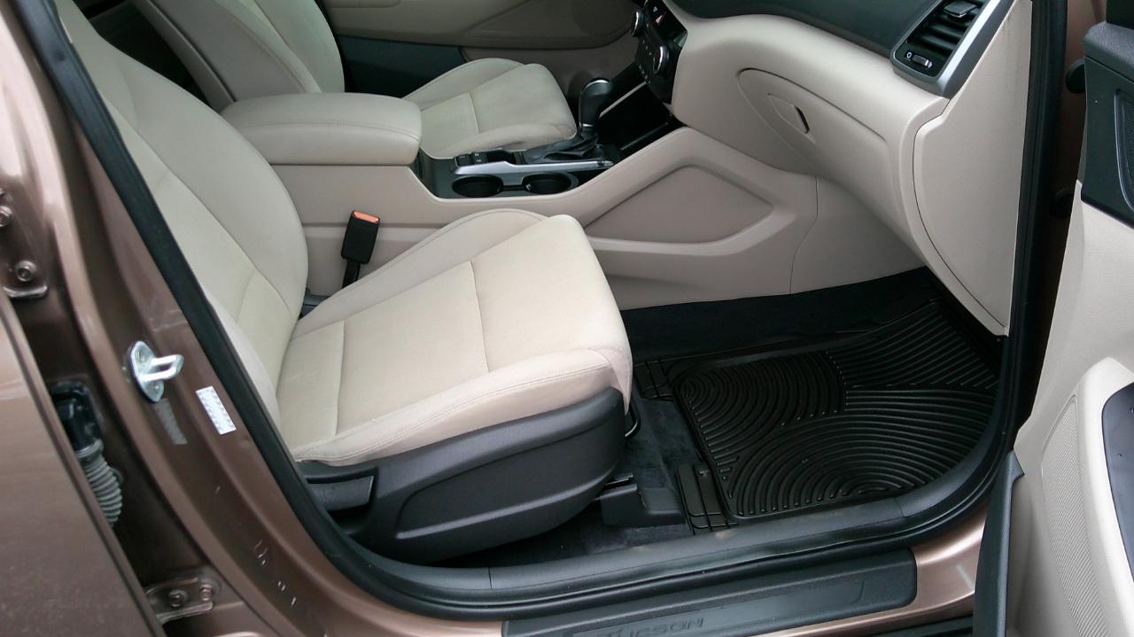 Hyundai Tucson AWD 4dr SE w/Beige Int 2016
