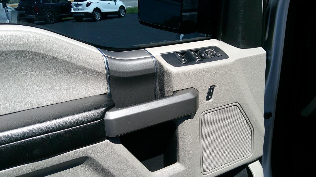 Ford F-150 4WD SuperCrew 139" XLT 2016